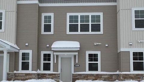 14606 Rhinestone Street NW