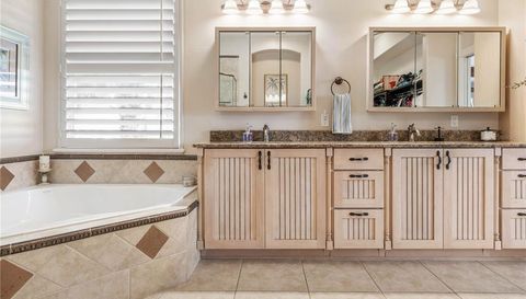 12 CINNAMON BEACH WAY