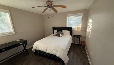 2940 Benjamin E Mays Dr SW