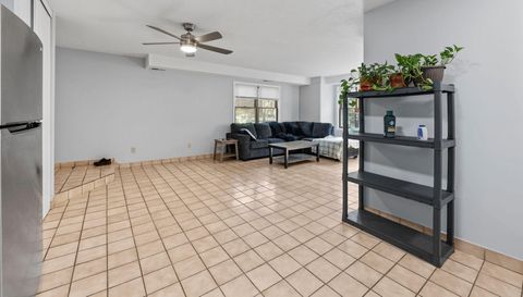 1053 Cromwell Avenue