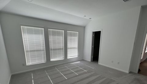 5060 Andorra Bend Ln