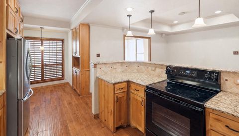 4312 Bellaire Dr S #203