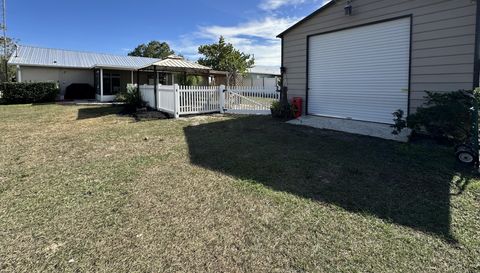 222 Highlands Lake Dr