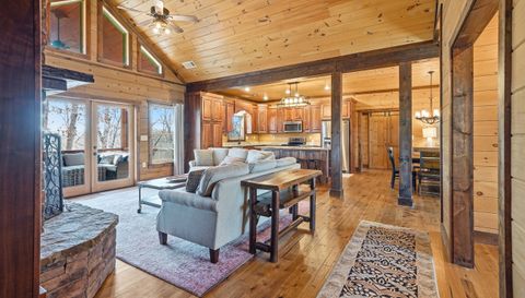 605 Toccoa Preserve Lane