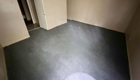 5914 Sutcliff Square