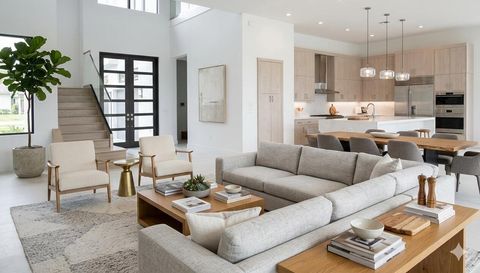 9516 Riverside Pk Dr