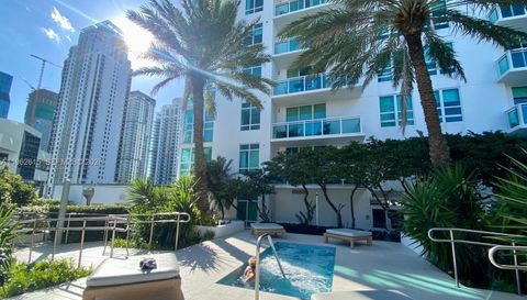 950 Brickell Bay Dr