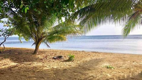 Roatan Island At Caribbean, Honduras