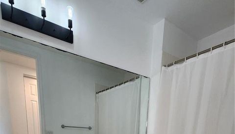 3600 Oaks Clubhouse Dr