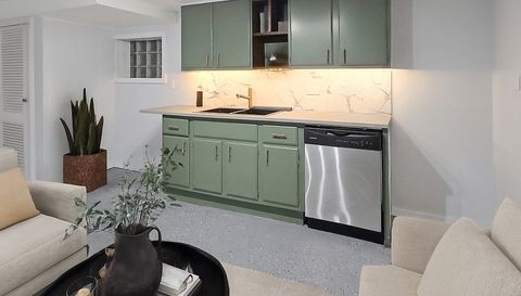 4743 S Keeler Avenue