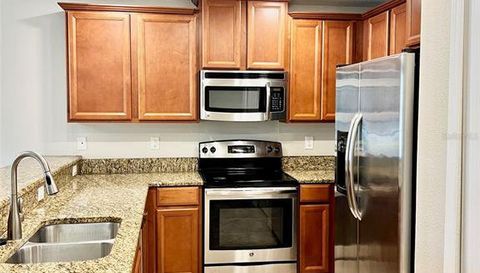 8923 AZALEA SANDS LANE