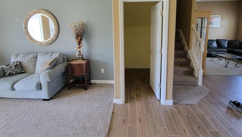 3145 Twisted Oak Loop