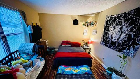24 Meadowridge E