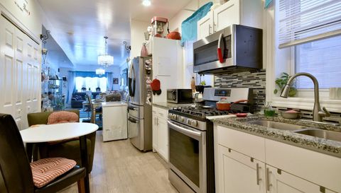 1814 N Sawyer Avenue