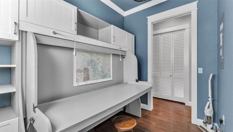 3272 FISH HAWK DRIVE