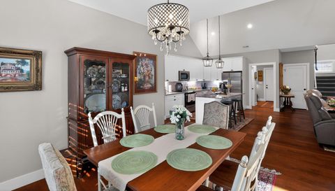 3757 Laurel Park Hwy Hendersonville