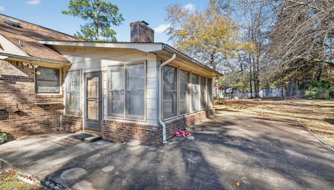 2572 Spring Valley Cir