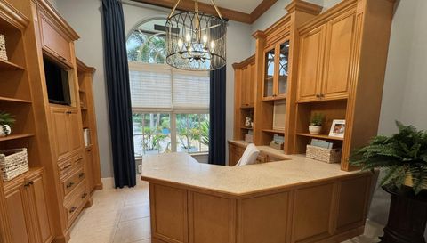 10196 Avenida Del Rio