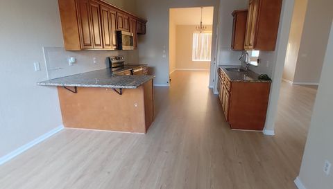 5398 Oxford Manor Cir