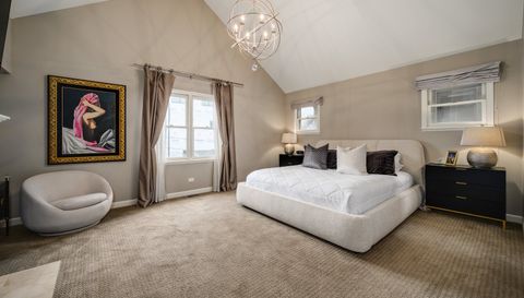 1303 W Schubert Avenue