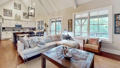 14 E Saddle Notch Ln