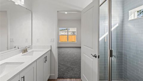 810 W 24TH STREET