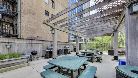 1310 N Ritchie Court