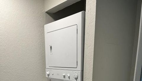 624 Golden Raintree Pl #624