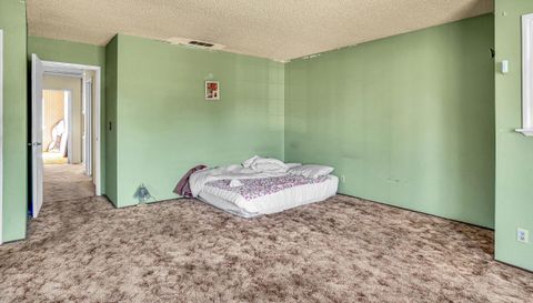 6308 Hillsdale Blvd