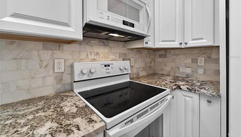 658 GREEN VALLEY ROAD