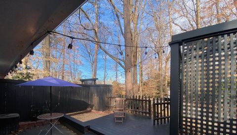 1803 White Oak Hollow NE