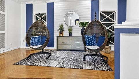 8517 ISLAND BREEZE LANE