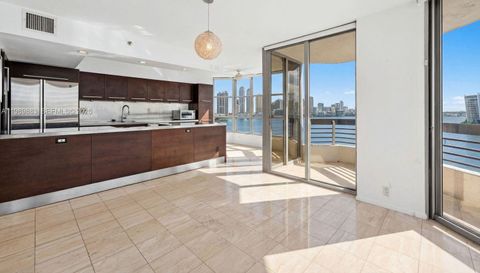 3600 Mystic Pointe Dr