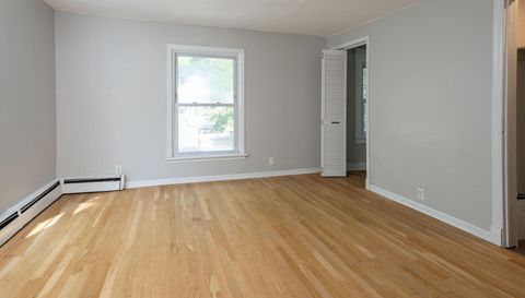2815 Dupont Avenue S