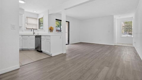 2929 ANTIQUE OAKS CIRCLE