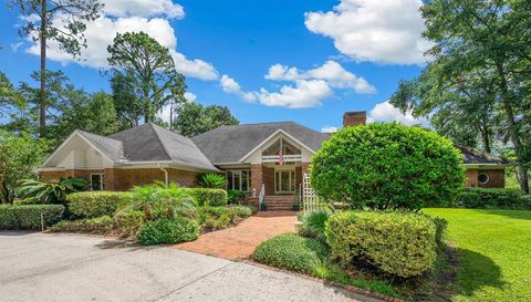 996 NW SCENIC LAKE DRIVE