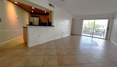 9715 Fontainebleau Blvd
