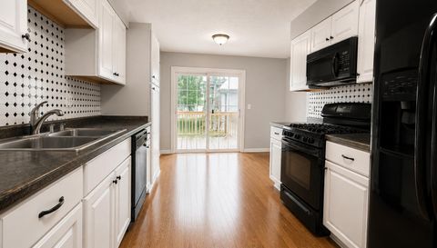 6 Sunshine Ct