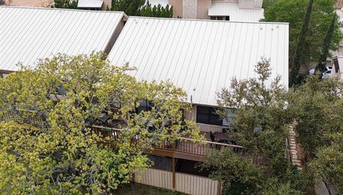 704 Horseshoe Bay BLVD