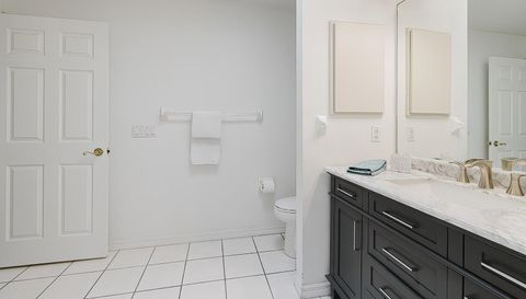 240 N Country Club Dr