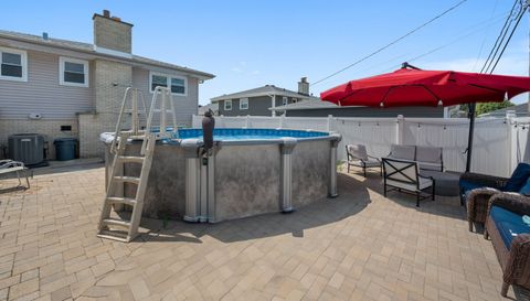 8426 W Betty Terrace