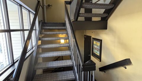 7625 Edinborough Way