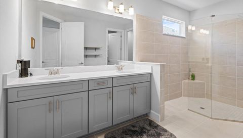 4512 CRESTPOINT Wy