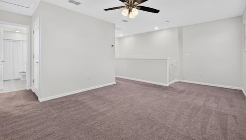 9426 Lamine Wy