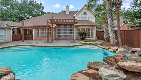 2911 Norwood Hills Dr