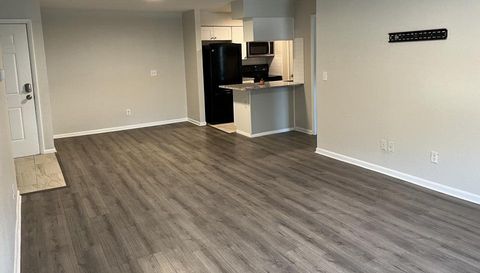 624 Golden Raintree Pl #624