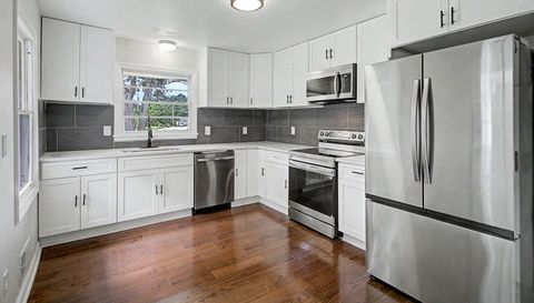 21 Nebo Dr