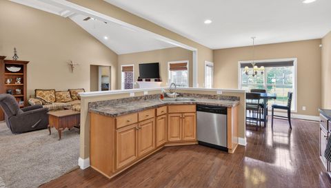 504 Autumn Grove Cir