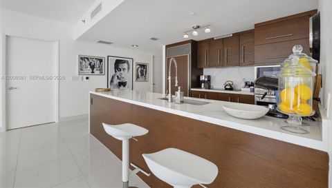 465 Brickell Ave