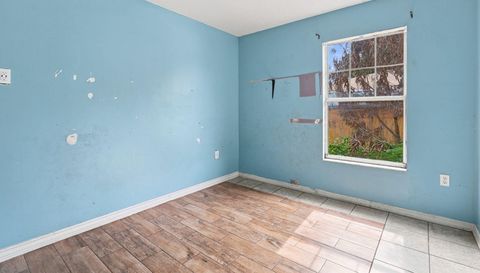 38407 Lowell Harris Wy